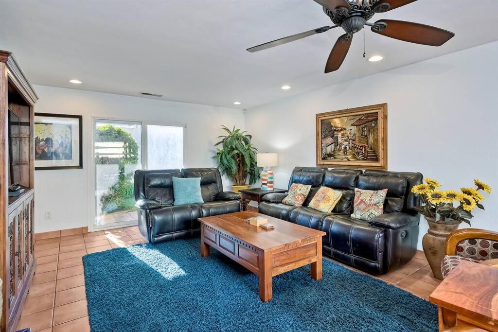 Great Group Retreat! Hacienda Decor, Spacious Floor Plan, Private Backyard Carlsbad Exterior foto